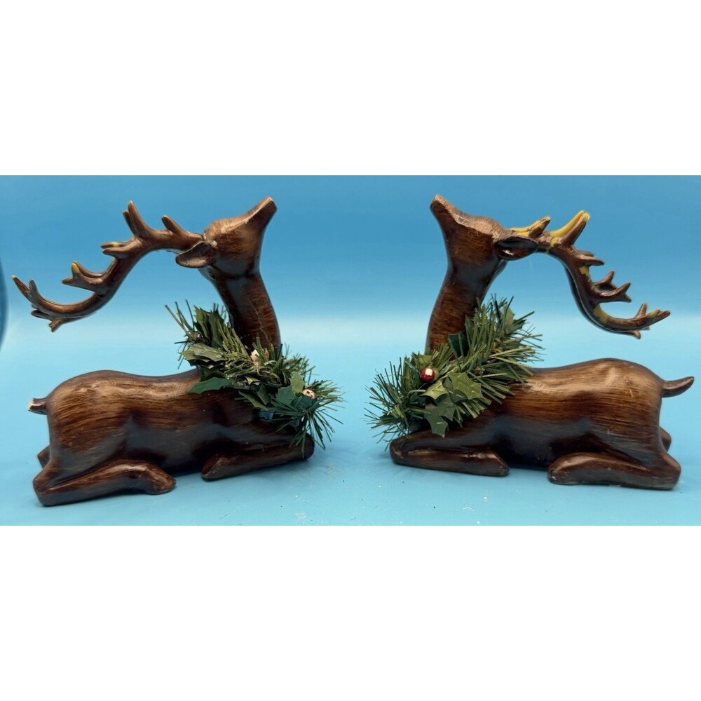 Pair Christmas Reindeer Resin Figurines Brown Deer Holly Wreath Holiday Decor 5”